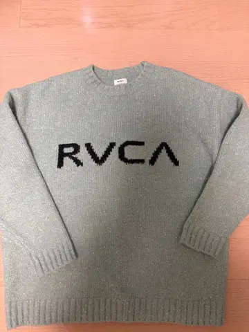 RVCA 민트 그린 로고 스웨터 SIPICHIB