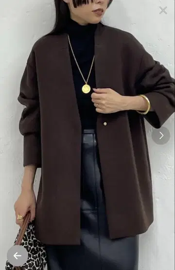 LOUNGEDRESS 저지 숏코트 / 브라운
