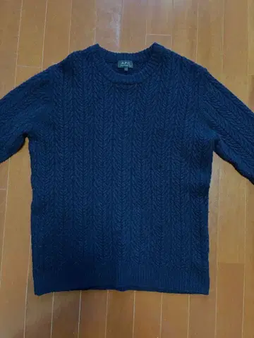 A.P.C. 네이비 케이블 니트 스웨터 S