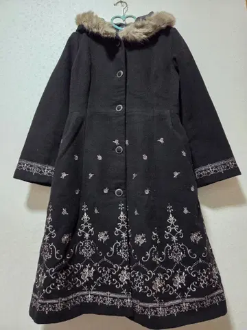 악시즈 롱 코트