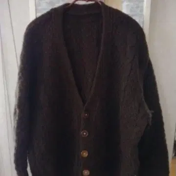 손뜨개질 다크 브라운 케이블 니트 가디건