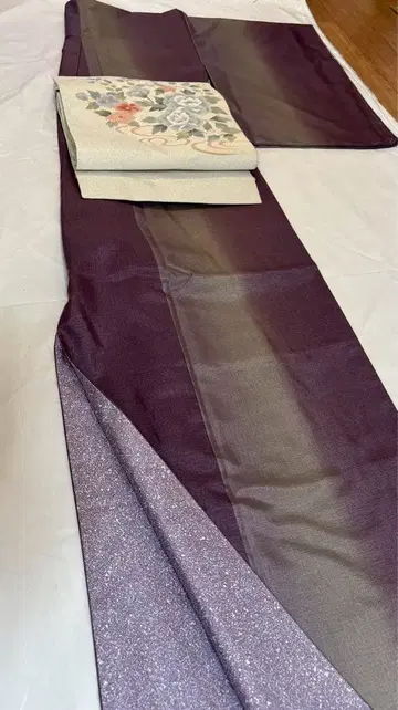 조오시마 증서 있음 보라색 코몬 기모노 화장 67