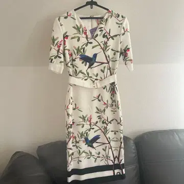Ted Baker 꽃과 새 프린트 원피스 사이즈 2