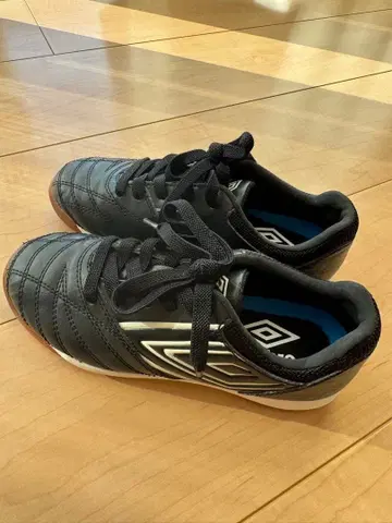 Umbro 풋살화 블랙 19.0cm
