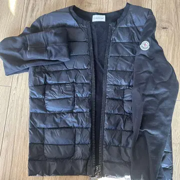 MONCLER 블랙 다운 자켓
