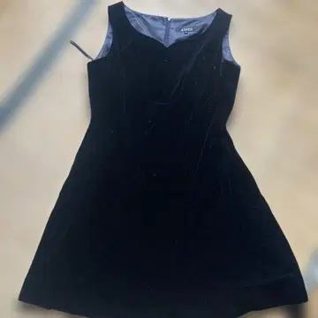 AIMER 블랙 슬리브리스 원피스 11 에메 벨벳 드레스