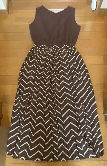 azulby moussy 브라운 슬리브리스 롱 원피스