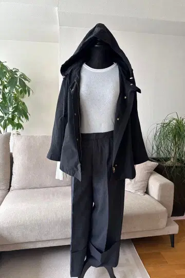 Deuxieme Classe 블랙 후드 부착 자켓