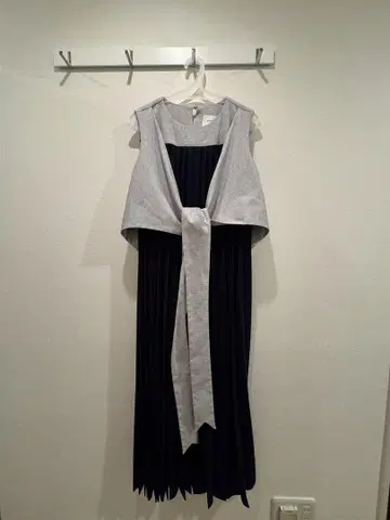 middla 도킹 플리츠 원피스
