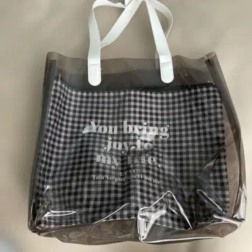 체크 무늬 토트백 Lovetoxic