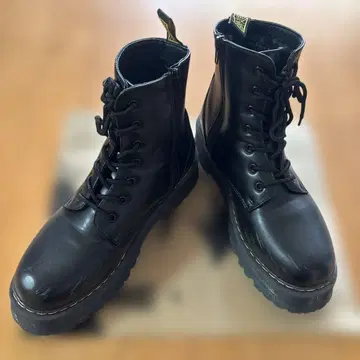 블랙 하이컷 부츠 사이즈 L
