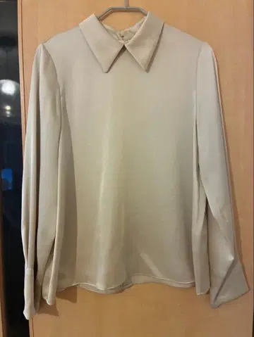 IENA 새틴 셔츠