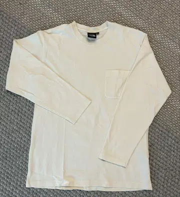 THE NORTH FACE 화이트 긴팔 T셔츠 S