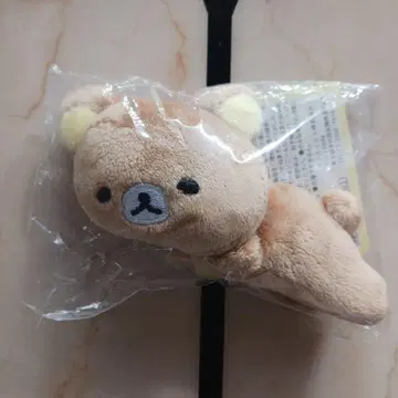 리락쿠마 봉제 인형 배지