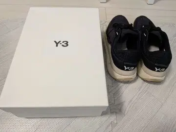 Y-3 블랙 스니커즈
