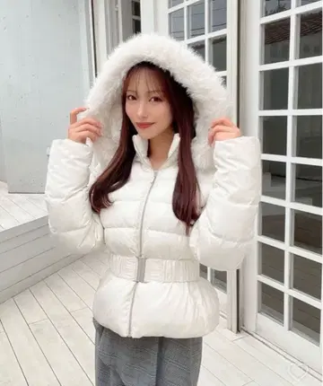 resexxy 퍼 포함 화이트 다운 자켓