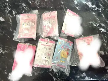 [ 낱개 판매 ] Hello Kitty 패키지 미니어처 컬렉션 가챠