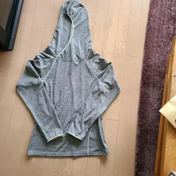 patagonia 후드 부착 긴팔 래쉬가드 상의 그레이