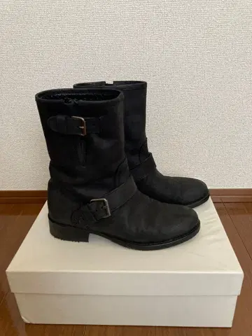 띠어리 사이즈 37 블랙 엔지니어 부츠