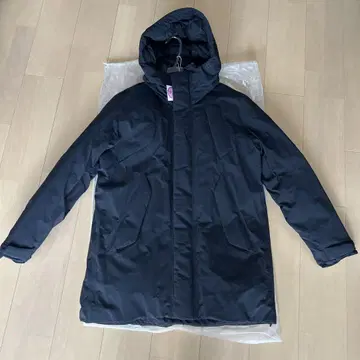 Gold win 골드윈 GORE-TEX 다운 코트