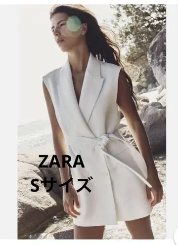 ZARA 화이트 벨트 포함 롱 베스트