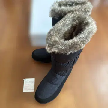 ing 퍼 포함 블랙 롱 부츠 새상품급