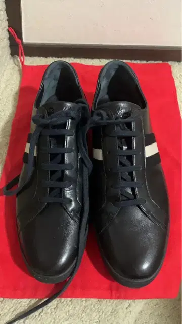 BALLY 블랙 스니커즈 가죽