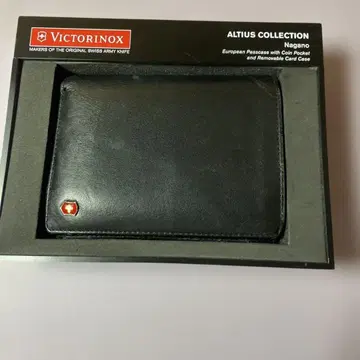양가죽 접이식 지갑 VICTORINOX