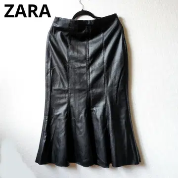 ZARA 블랙 레더풍 스커트