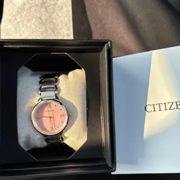 CITIZEN 핑크 다이얼 아날로그 시계