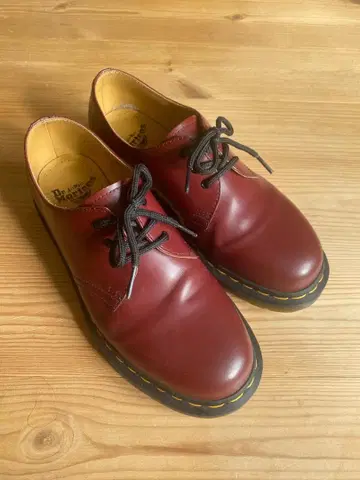 Dr. Martens 1461 3홀 UK6