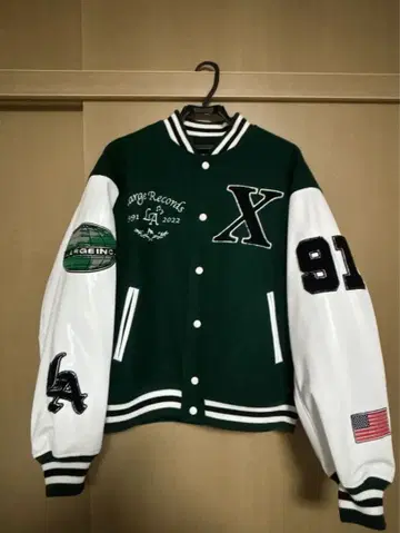 XLARGE OG 로고 바시티 자켓