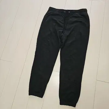 Calvin Klein 블랙 조거 팬츠