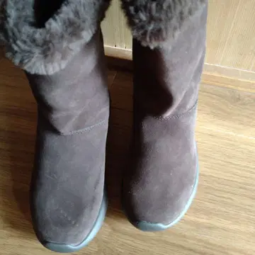 Skechers 브라운 어그 부츠