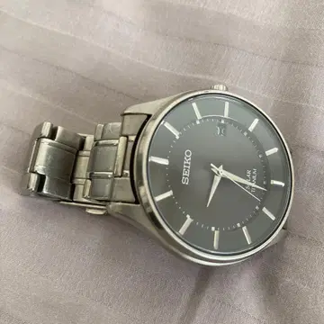 SEIKO 솔라 배터리 시계 날짜 움직이지 않음