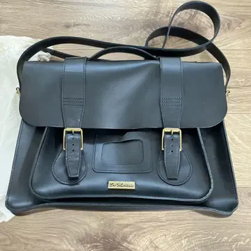 닥터 마틴 블랙 숄더백