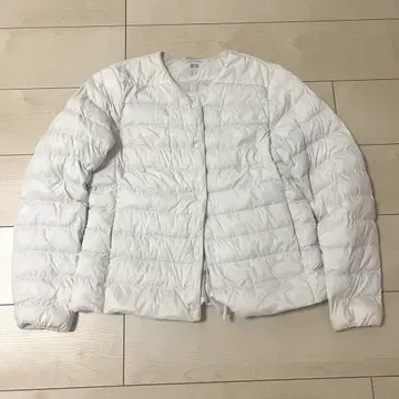 UNIQLO 유니클로 퍼프테크 컴팩트 자켓 화이트 S