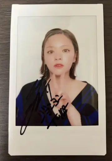 TWICE 정연 친필 사인 폴라로이드 HareHare