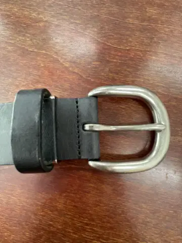 AVIREX 블랙 가죽 벨트