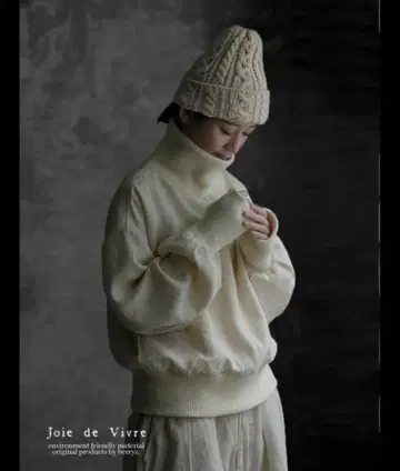 Joie de Vivre 벨기에 린넨 울 터틀넥 풀오버