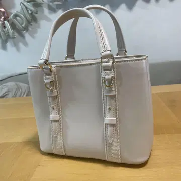 ZARA 화이트 미니 토트백