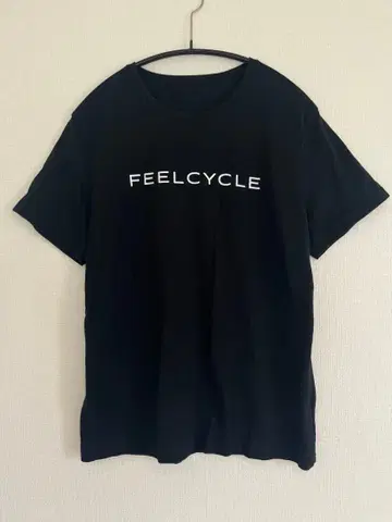 FEELCYCLE 블랙 반팔 T셔츠