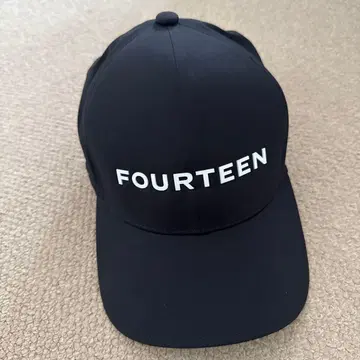 FOURTEEN 블랙 캡 CA3109