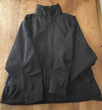HARE 블랙 나일론 자켓 S