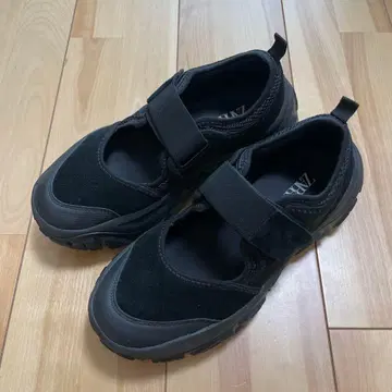 [ 새상품급 ] ZARA 자라 스니커즈 멜리 제인 블랙 42 27cm