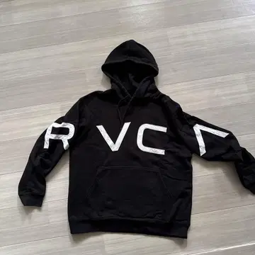 RVCA 블랙 후드 부착 후드티