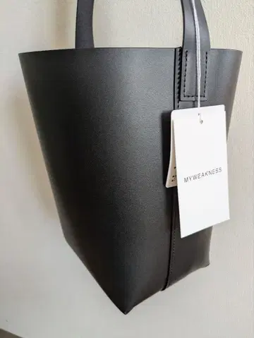 MYWEAKNESS NEW PORT LEATHER 백