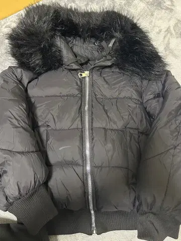 블랙 퍼 다운 자켓