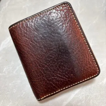 다크 브라운 가죽 이단 접이식 지갑