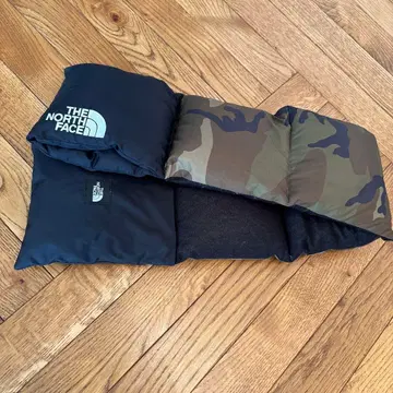 THE NORTH FACE 다운 머플러 카모플라쥬